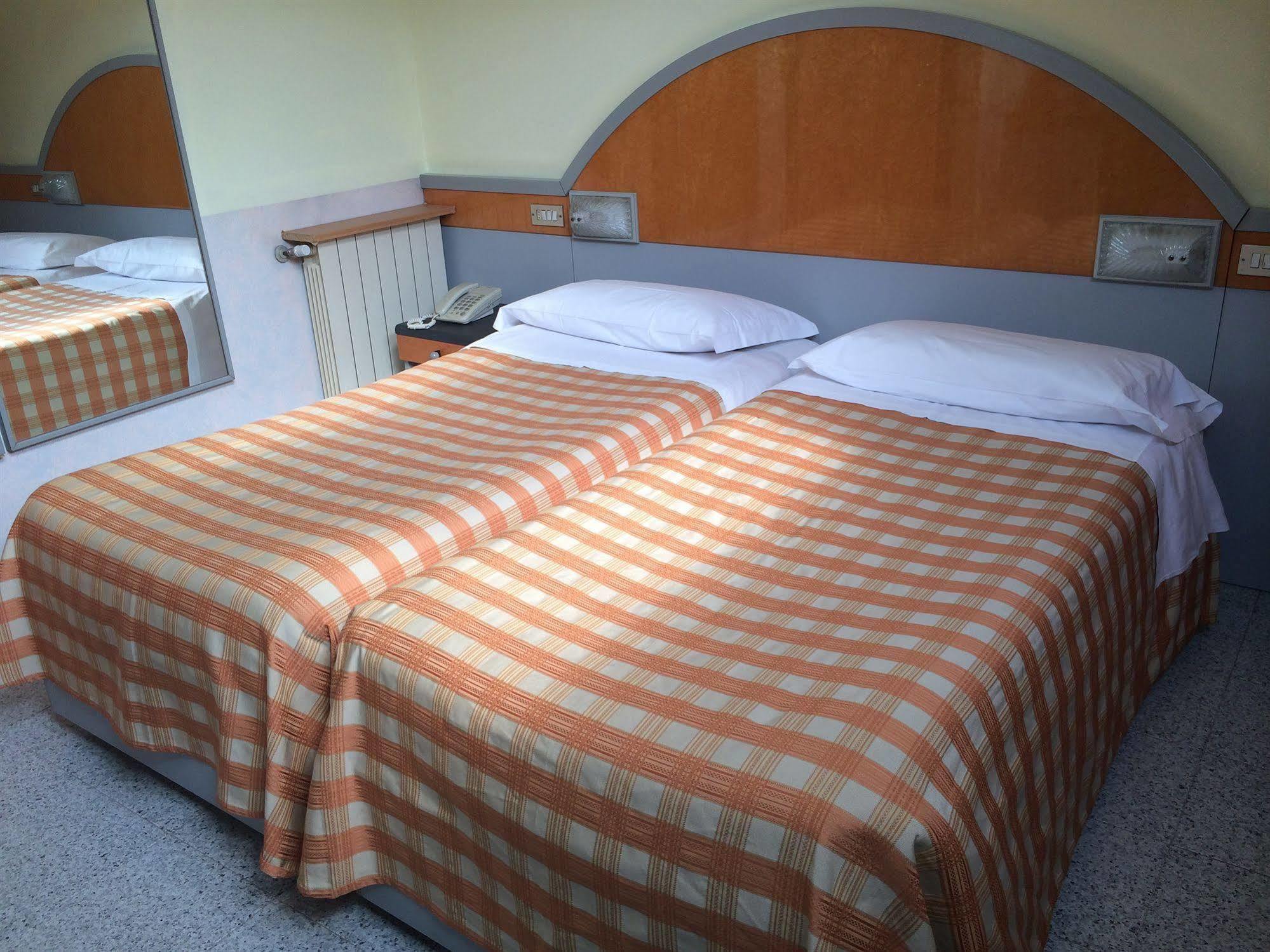 Hotel Mazzini Letojanni Εξωτερικό φωτογραφία